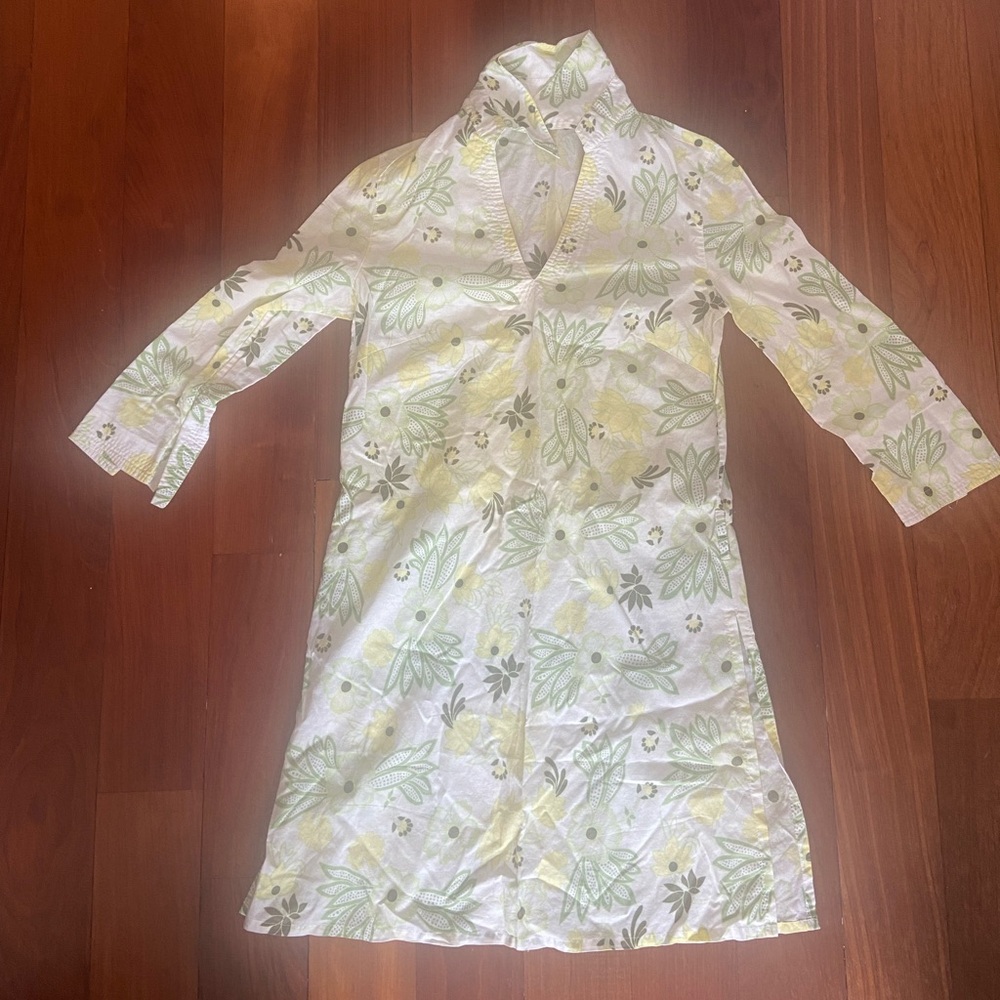 Women’s button dress